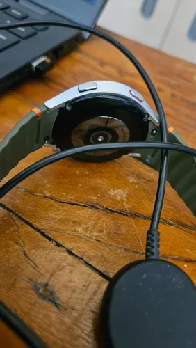 Samsung Galaxy Watch 4 - Com Defeito (Para Conserto Ou Retirada De Peças)