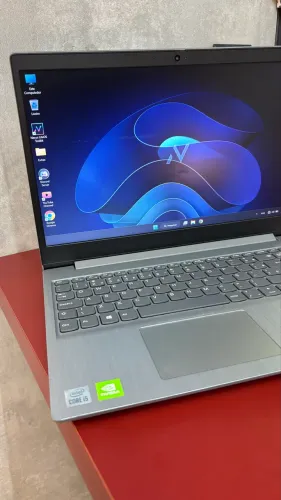 Lenovo i5 10ªgeração 8/256GB Seminovo (90 dias de garantia)(LOJA FÍSICA)