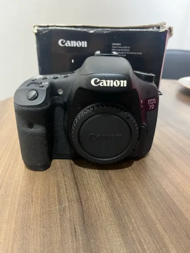 Câmera Canon EOS 7D