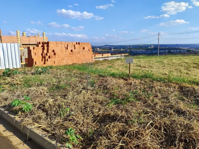 Terreno de 250m² à venda em condomínio - Village Costa Sul