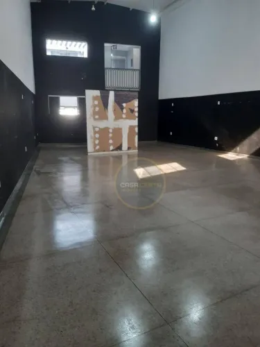 Galpão à venda, 230 m² por R$ 800.000 - Bom Retiro - Uberaba/MG