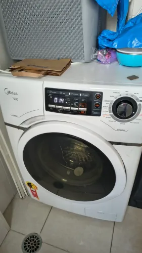 Máquina leva e seca Midea