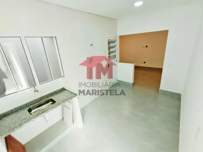 Sobrado para aluguel possui 40 metros quadrados com 2 quartos em Jardim Clímax - São Paulo