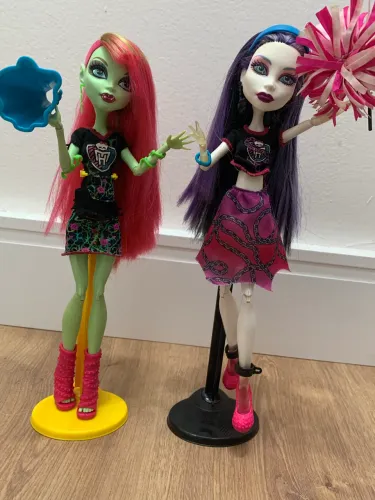 Lote da dupla Venus e Spectra Spirit Ghoul - Monster high
