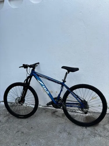 Vendo bicicleta caloi azul aro 26