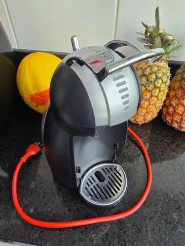 Cafeteira dolce gusto - com vazamento de água