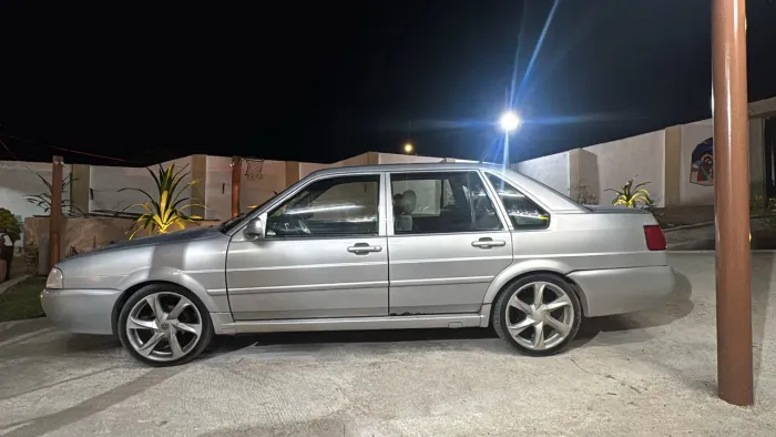 Volkswagen Santana 2.0 MI 2P E 4P 2005