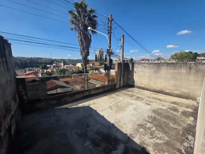 Casa à Venda Centro de Piedade | 2 Quartos | Financiamento
