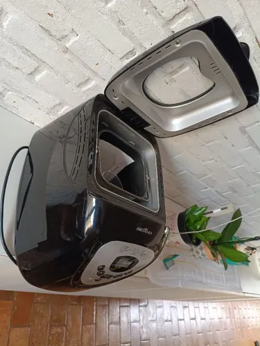 Panificadora Britânia Preta 110v