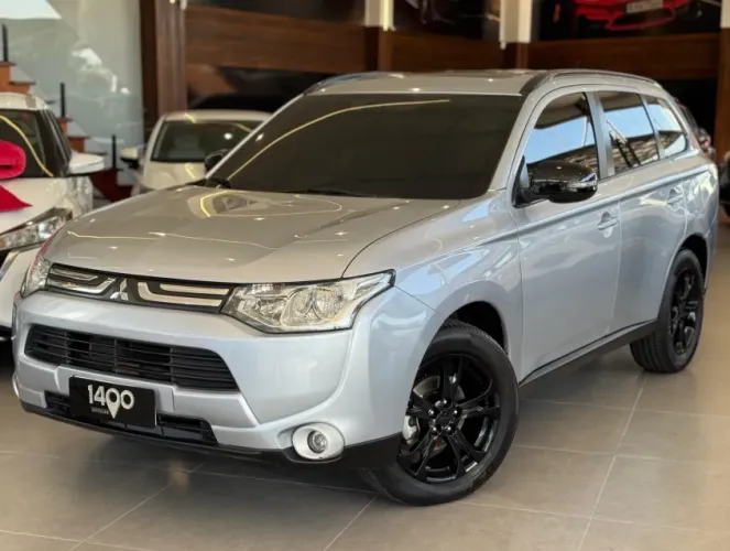 Mitsubishi Outlander 2.0 16V 160cv Aut. 2014