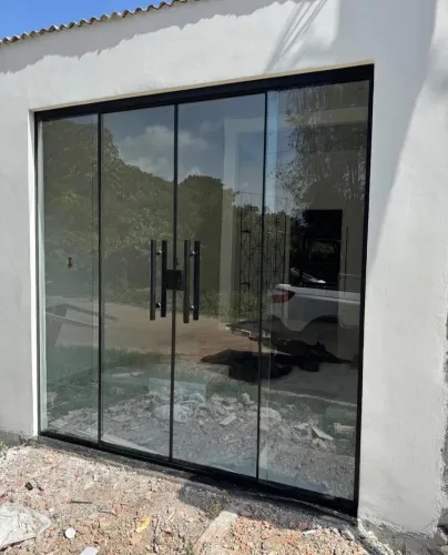 PORTA DE CORRER DE VIDRO 2,0x2,1 $2.500,00