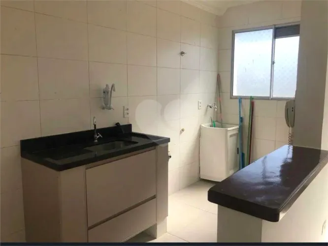 Apartamento à venda com 2 quartos e 1 vaga no Residencial Parque Sicília em Votorantim