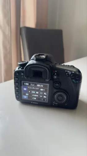Câmera fotográfica cânon 7D