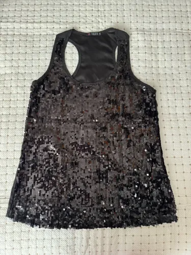 Camiseta regata paetê preta de viscose e poliéster