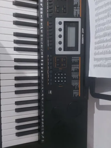 Teclado Musical MXT MT4500 - Ideal para Iniciantes