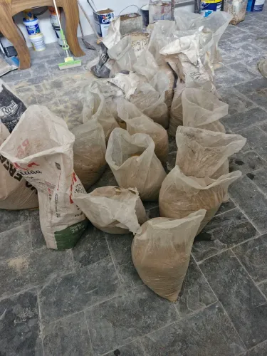 VENDO SACOS AREIA MÉDIA 