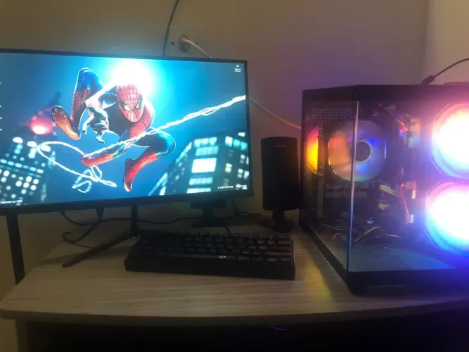 Pc gamer 16gb DDR3,i7 de 4 geração,SSD de 256 GB e com monitor gamer e teclado mecânico