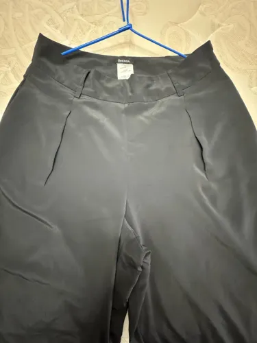 Calça preta tecido leve