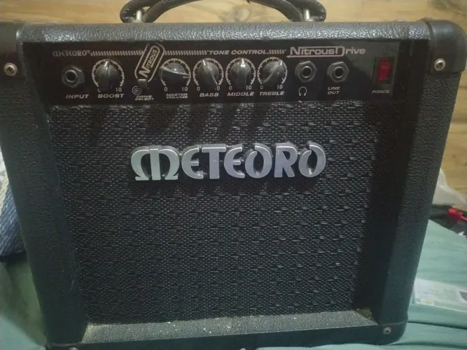 Amplificador meteoro