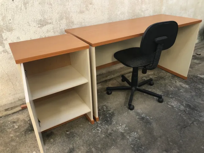 Conjunto para escritório com gaveteiro e cadeira