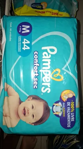 Fraldas Pampers A partir de 50 reais M e XG