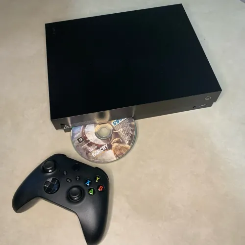 Xbox One X 1TB