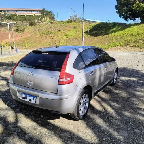 Citroen C4 GLX 2.0 Flex 16V 5P Mec. 2010