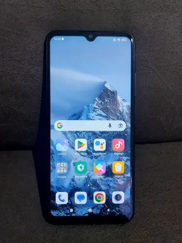 Xiaomi Redmi 10A - 32GB / 2GB RAM - Ótimo Estado (OBS. SEM CARREGADOR)