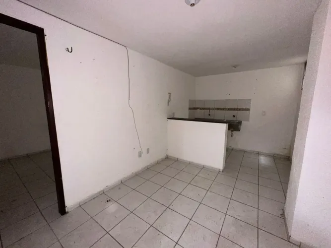 Kitnet com 1 dormitório e água inclusa no bairro Damas.
