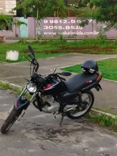 Vendo Suzuki yes 125 toda em dias, no ponto de transferência