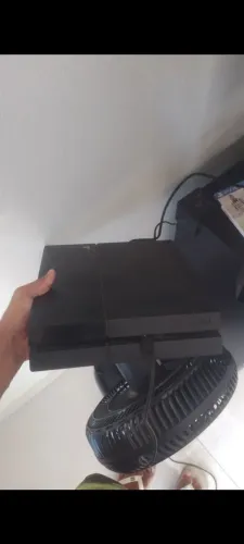 Vende-se um vídeo game