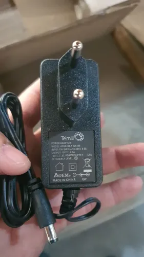 Fonte 12 V 2 A bivolt