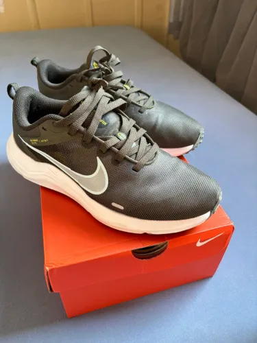 Tênis Nike Downshifter 12 (tamanho 38/39)