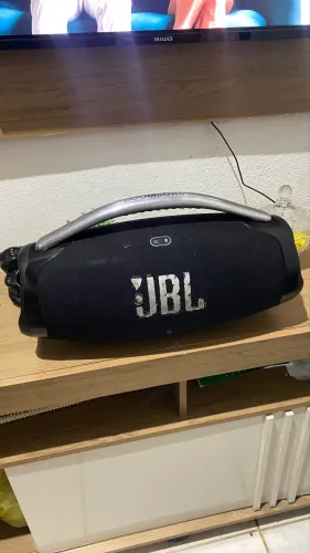 Vendo jbl semi novo