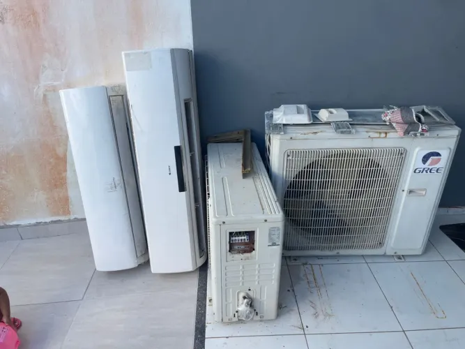 Vendo 2 ar condicionados green e agratto
