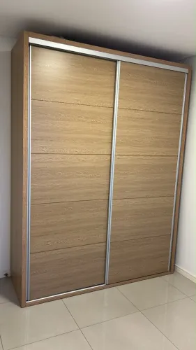 Guarda Roupa + criado mudo