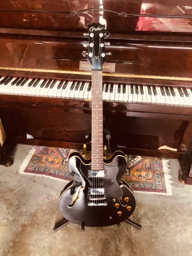 Guitarra semi acústica Condor JC502
