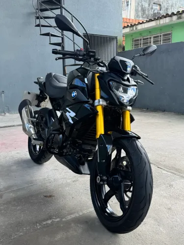 BMW g310 r