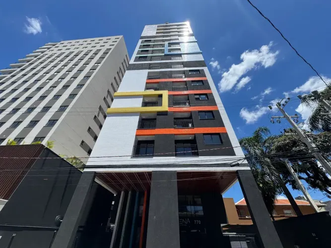 Apartamento para locação 1 dormitório no Centro de Curitiba Cena Living