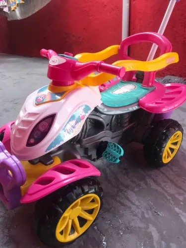 Quadriciclo Infantil 