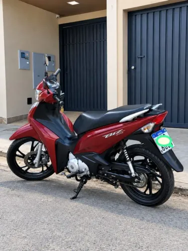 HONDA BIZ 125 EX 2021 ? MUITO CONSERVADA<br>