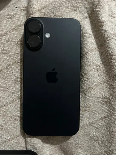 iPhone 16