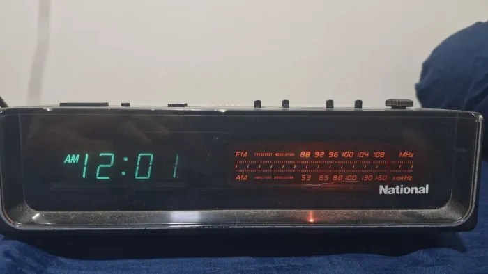 Radio relógio retro