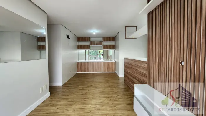Alugo apartamento próximo ao bairro Adrianópolis -Condomínio Life da Villa.