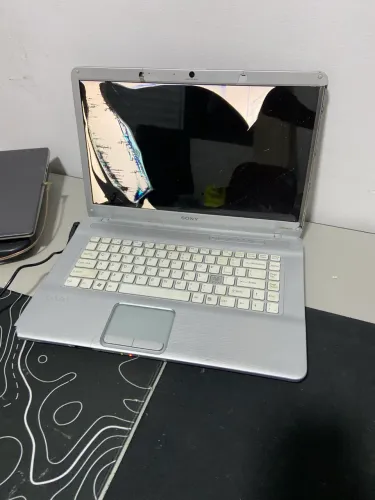 Notebook Sony Vaio para com defeito
