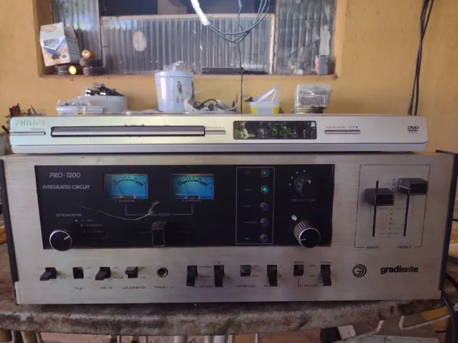 Amplificador gradiente model PRO -1200