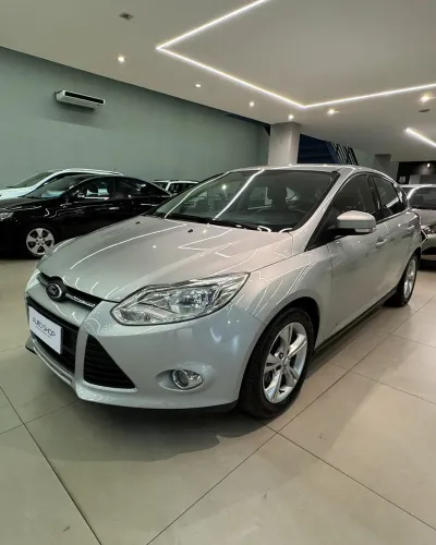Ford Focus 1.6 S/1.6 SE Flex 16V 5P AUT 2015