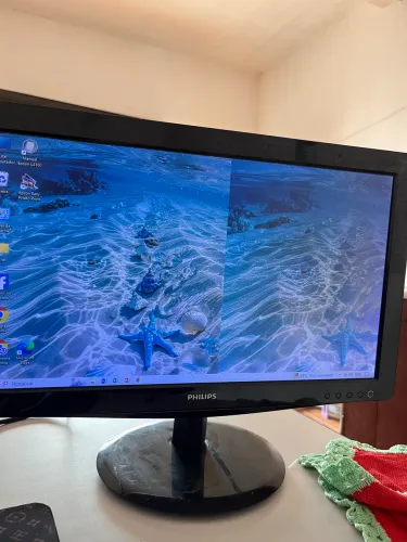 Monitor Philips 18.5" LED (Modelo 196VL) - Ótimo para tela secundária