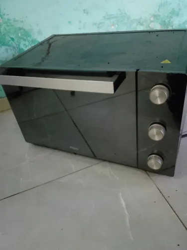 Forno elétrico espelhado funcionando perfeitamente