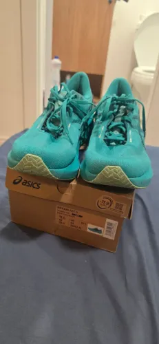 Asics novablast 5 43 estado de novo original caixa e nota